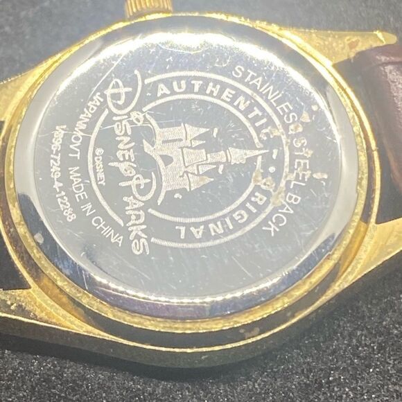 Disney Parks Mickey Mouse Quartz Watch New Battery‎ - Picture 2 of 4